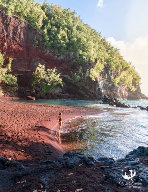 🏝 Kenolio Beach Park (Maui): The Complete 2023 Guide Red Sand Beach Maui, Maui Kihei, Maui Photos, Maui Itinerary, Red Sand Beach, Trip To Maui, West Maui, Red Sand, Maui Travel