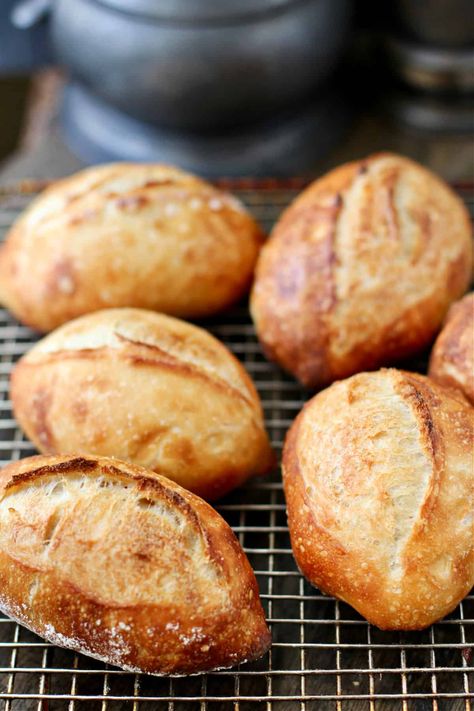 Bread Recipes Easy, Artisan Rolls, Homemade Bread Recipes, Crusty Rolls, German Bread, Knead Bread Recipe, Homemade Bread Recipes Easy, Artisan Bread Recipes, Knead Bread