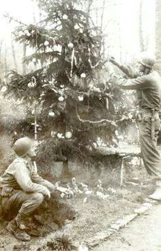 . Christmas Truce, Christmas Thoughts, Vintage Christmas Photos, Christmas Soldiers, Christmas Tunes, Rascal Flatts, Christmas Poems, Home For Christmas, Christmas 2015