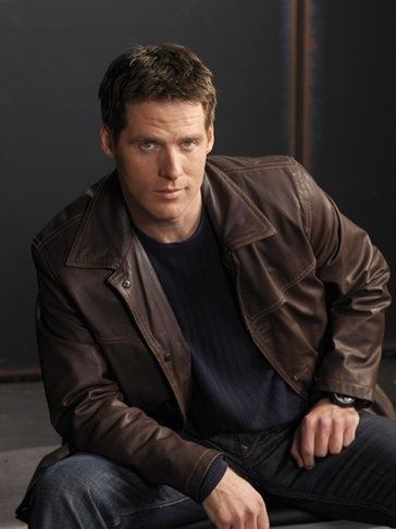 USAF Lt. Colonel Cameron Mitchell (Ben Browder) | Stargate SG-1 Teryl Rothery, Ben Bowers, Ben Browder, Claudia Black, Cameron Mitchell, Amanda Tapping, Michael Shanks, Richard Dean Anderson, Brown Leather Coat