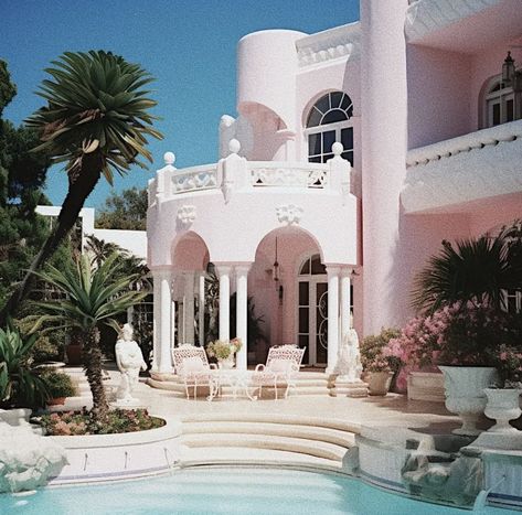 Pastel Exterior House, 80s Beverly Hills Aesthetic, 80s Mansion Exterior, 80s Exterior House, 80s House Exterior, Miami 80s, 80s Miami, Elegant Mansion, Hollywood Mansion