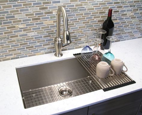 Under Mount Kitchen Sink, Best Kitchen Sinks, Deep Sink, Kitchen Sink Stainless Steel, Stainless Sink, Stainless Kitchen, Steel Kitchen Sink, Kitchen Cabinets Makeover, Big Kitchen