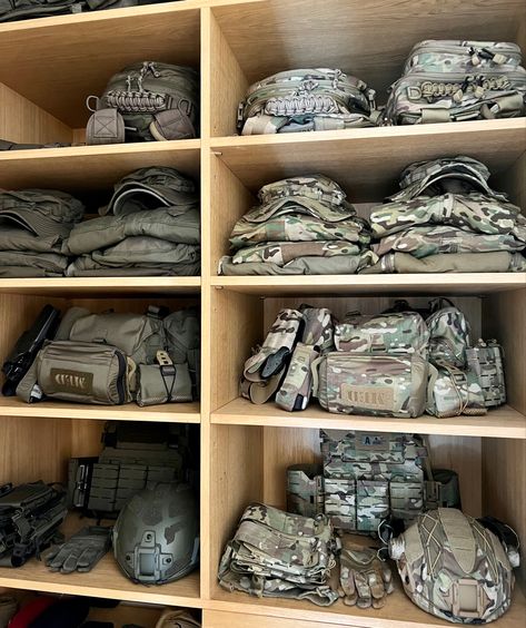 UF PRO, Claw Gear, Direct Action, 5.11, Protection Group DK… Tactical Gear Room, Military Gear Storage, Uf Pro, Tactical Gear Storage, Gear Room, Tactical Kit, Tactical Operator, Army Gears, Tactical Life