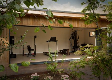 Bromley, Gym - Shed - London - by London Garden Rooms | Houzz Garden Gym And Office, Garden Gym And Sauna, Garden Gym Room, Small Garden Gym, Gym Shed, Garden Gym, Garden Spa, Backyard Gym, Dream Home Gym