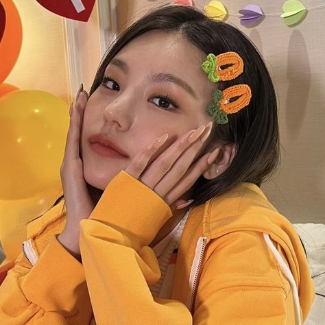 Orange Icons:), Nintendo Characters, Orange Aesthetic, Yellow Aesthetic, Asian Hair, Aesthetic Colors, Korean Idol, Kpop Aesthetic, Korean Makeup