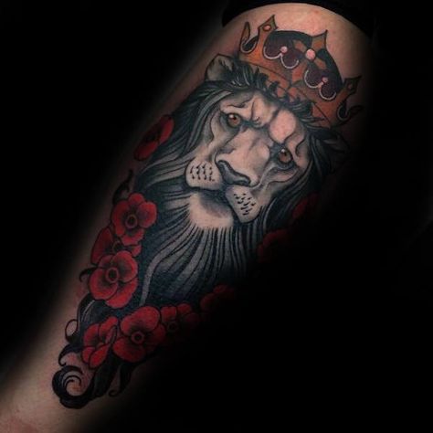 Red Flowers With Lion With Crown Mens Arm Tattoos Lion And Rose Tattoo, Simple Lion Tattoo, Traditional Lion Tattoo, Tribute Tattoo, Tatoo 3d, Lion Tattoo Sleeves, Mens Lion Tattoo, Crown Tattoo Design, Lion Tattoo Design