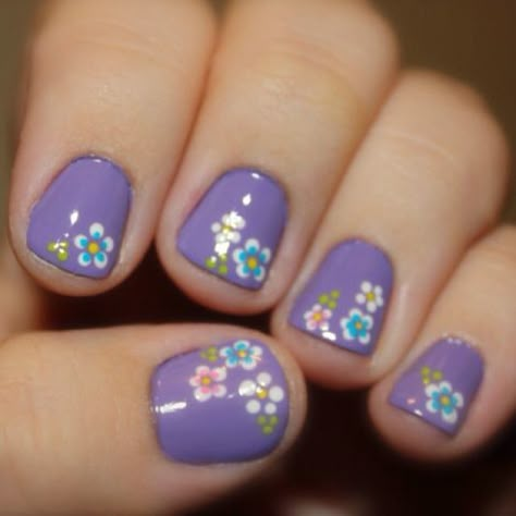 Short Nail Dip, Short Nail Dip Ideas, Inspo For Short Nails, Bluebell Nails, Twilight Meadow Wallpaper, Nail Dip Ideas, Daisy Purple Nails, Tacky Nails, Meadow Twilight