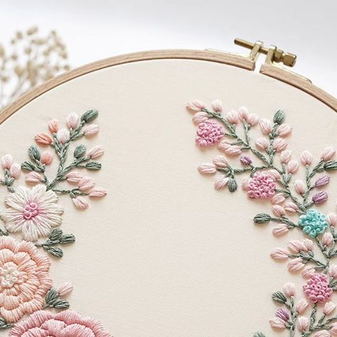 Peony Embroidery, Rose Embroidery Pattern Simple, Peonies Embroidery, Peony Flower Embroidery, Cross Stitch Peony, Peony Embroidery Simple, Embroidery Tshirt, Simple Embroidery, Embroidery Projects