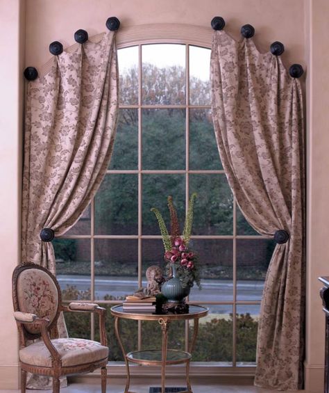 Curtain Rod Ideas & Inspirations by Drapery Curtain Rods Window Covering Ideas Living Room, Arch Window Covering Ideas, Round Top Windows, Curtain Rod Ideas, Window Covering Ideas, Arched Window Coverings, Minimalist Curtains, Window Scarf, Curtains Pictures