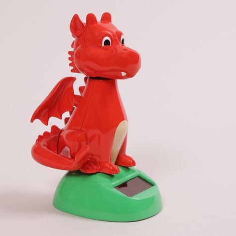 Welsh Dragon Solar Pal #welsh #dragon #solarpal Welsh Dragon, Solar Power Diy, Red Dragon, Garden Ornaments, Solar Powered, Solar Panel, Novelty Gifts, Ornament Gifts, Window Sill