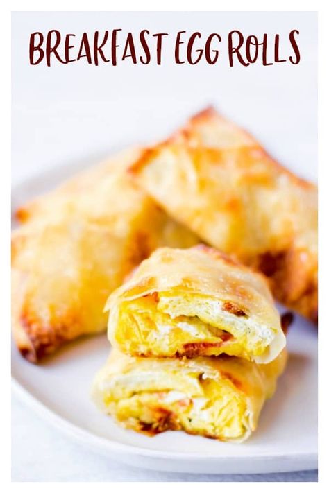 These Breakfast Egg Rolls are a fun and delicious breakfast. They are filled with bacon, eggs, and cheese. These egg rolls are easy to make, can be made ahead of time, and even frozen. These egg rolls can be deep fried, baked in the oven, or even air fried. | #eggrolls #breakfasteggrolls #breakfast #breakfastrecipes #eggrollsrecipes Wonton Breakfast, Breakfast Egg Rolls, Rv Recipes, Cheeseburger Wraps, Cook Breakfast, Eggs And Cheese, Fantastic Recipes, Amazing Breakfast, Breakfast Meals