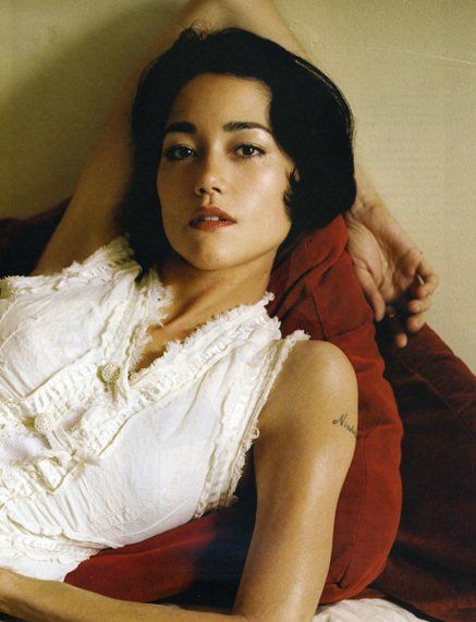 Hapa actress Sandrine Holt Sandrine Holt, History Movies, Dandelion Field, Gal Gardot, Canadian Models, Female Avatar, Female Head, Bollywood Actress, Celebrities Female