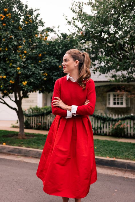 Four Different Winter Looks That Add A Pop Of Red - Gal Meets Glam Cozy Christmas Outfit, Coat Styles, Christmas Outfit Ideas, Christmas Outfits Women, Outfit Looks, Christmas Party Outfits, 2016 Trends, Populaire Outfits, Estilo Preppy