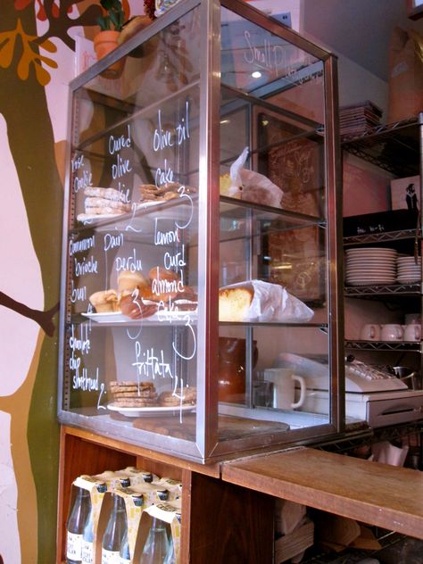 Cake Display Case, Cake Display Cabinet, Pastry Display Case, Pastry Display, Industrial Design Furniture, Cake Display, Tea Shop, Cafe Design, Display Ideas