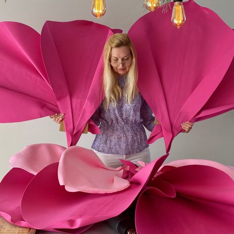 Giant Flowers Diy, Flower Props, Foam Flower, Flower Craft, Giant Flowers, Foam Flowers, Flowers Diy, Flower Crafts, Master Class