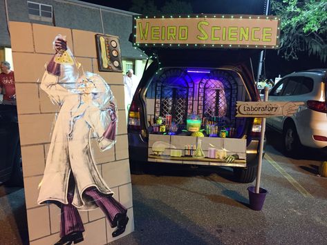 Mad Lab Trunk or Treat at COTC Candy Festival, Bradenton, FL 2017. Frankenstein Trunk Or Treat, Frankenstein Trunk Or Treat Ideas, Scientist Trunk Or Treat, Mad Scientist Trunk Or Treat, Party Room, Trunk Or Treat, Mad Scientist, Car Decor, Trunk