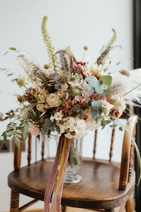 Dried Flower Bouquet Wedding, Bridal Bouquet Summer, Wildflower Wedding Bouquet, Velvet Bridesmaid, Rime Arodaky, Dried Flowers Wedding, Boho Wedding Bouquet, Boho Wedding Flowers, Blush Wedding Flowers