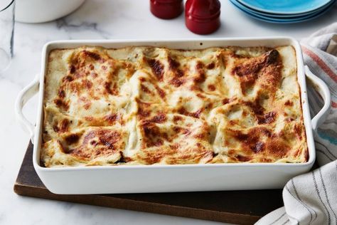 Ina Garten's 15 Most Comforting Casserole Recipes | Food Network Canada Ina Garten Thanksgiving Recipes, Mushroom Lasagna Recipe, Portobello Mushroom Recipes, Mushroom Lasagna, Cheese Lasagna, Vegetarian Lasagna, Portobello Mushroom, Quick Weeknight Meals, Lasagna Recipe