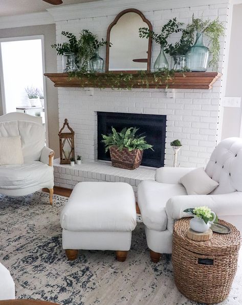 Farmhouse Fireplace Decor, Fireplace Seating, Fireplace Update, Fireplace Mantle Decor, Fireplace Mantel Decor, Farmhouse Fireplace, White Fireplace, Summer Mantle Decor, Fireplace Remodel