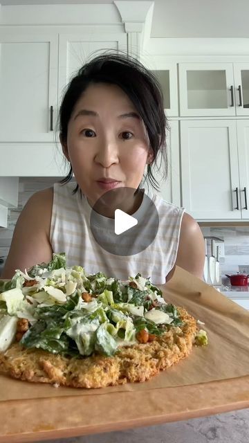 Alice Choi on Instagram: "Chicken Caesar salad pizza!!! Would you try this????! The crust 🤯 grain free, high protein .. 👉 COMMENT “chicken” and I’ll send you the full recipe" Chicken Caesar Pizza, Chicken Pizza Crust, Caesar Salad Pizza, Chicken Crust, Salad Pizza, Chicken Crust Pizza, Savoury Pies, Pizza Salad, Chicken Caesar