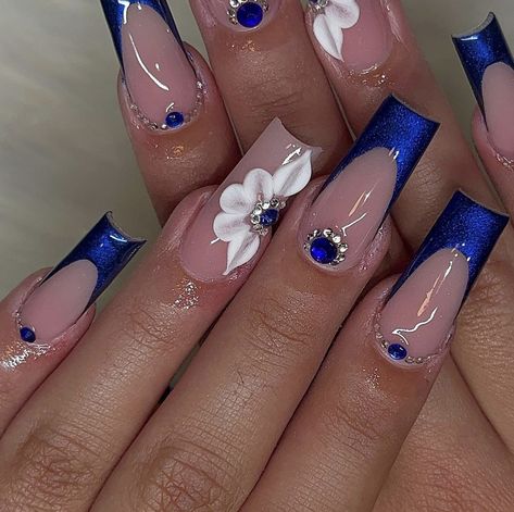 Blue Coffin Nail Designs, Nails Blue And Silver, Coffin Nails Blue, Royal Blue Prom Nails, Nails Royal Blue, Royal Blue Nails Designs, Silver Acrylic Nails, Blue Prom Nails, Champagne Nails