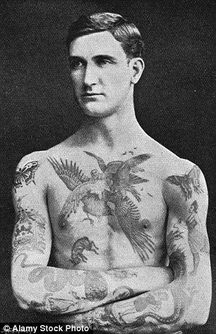 Sutherland Macdonald, Victorian Tattoo, Master Tattoo, History Tattoos, Tattoo People, Tattoo Photography, Art Appliqué, Old Tattoos, Classic Tattoo