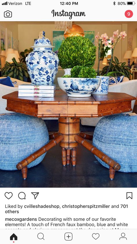 Modern British Colonial, Small Foyer Ideas, Southern Traditional Home, Chinoiserie Living Room, Living Room Elegant, Chinoiserie Table, Rustic Farm Table, Dining Room Table Centerpiece, Window Treatments Ideas