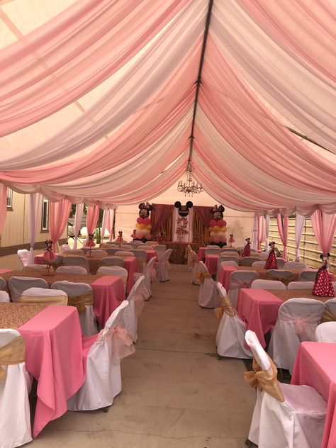 Sweet Sixteen Party Ideas Tent, Debut Venue Design Simple, Quinceanera House Party Ideas, Tent Quinceanera, Debut Venue Design, Backyard Quinceanera Ideas Simple, Debut Design Ideas, Pink Debut Theme, Diy Outdoor Party Tent