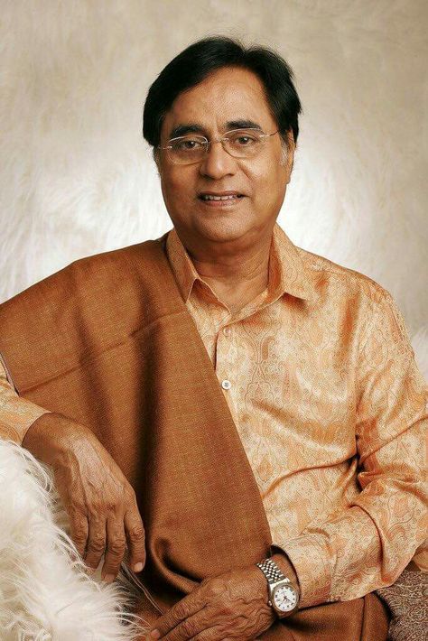 Jagjit Singh Aesthetic, Singer Portfolio, Portraiture Reference, R D Burman, Portfolio Photoshoot, Jagjit Singh, Avengers Drawings, Watercolor Art Face, Beauty Paintings