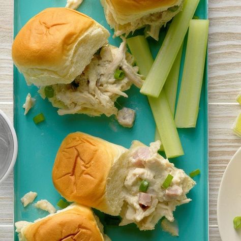 40 Crock Pot Appetizers to Make for the Super Bowl Chicken Cordon Bleu Sliders, Cordon Bleu Sliders, Christmas Finger Food Ideas, Crock Pot Appetizers, Christmas Finger Food, Sweet Meatballs, Christmas Finger Foods, Summer Crockpot, Group Recipes