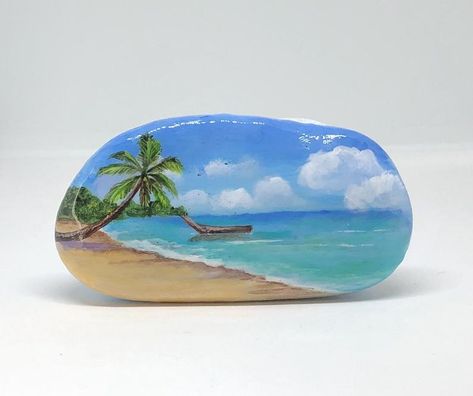 Beach Painted Rocks, Painting Objects, Tropical Beach Painting, Cat Portrait Painting, Rock Designs, Rock Painting Tutorial, Lighthouse Painting, Art Pierre, Stones Art