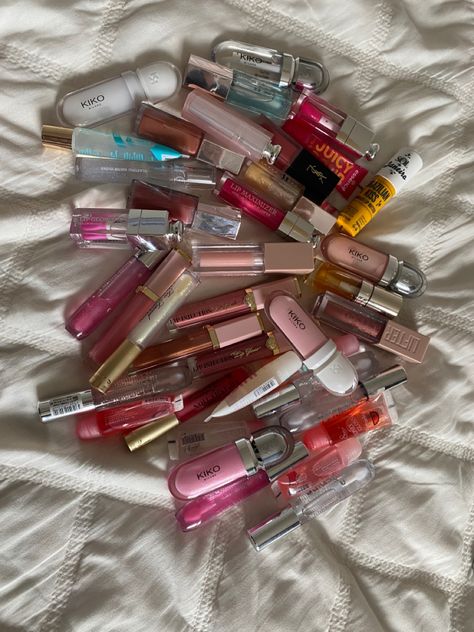 Lippies Collection, Makeup Utensils, Lips Essentials, Makeup Bag Essentials, Sephora Skin Care, Lip Gloss Collection, Makeup Needs, Kiko Milano, Makeup Obsession