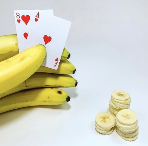 Potassium Deficiency, Banana Art, Poor Dog, Conceptual Photography, Funny Illustration, Foto Art, Orange Slices, Illustration Sketches, Mess Up