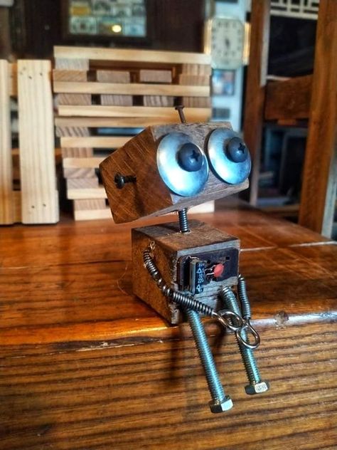 Steampunk Mixed Media Art, Robot Craft, Recycled Robot, Metal Robot, Robot Sculpture, Recycled Art Projects, Diy Robot, Woodworking For Kids, Found Object Art