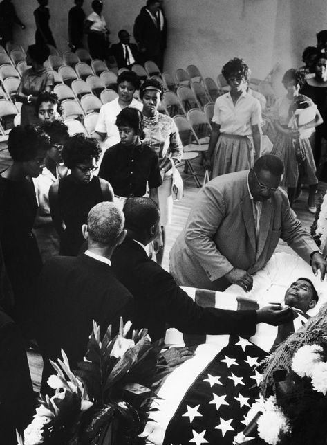 Medgar Evers Funeral Medgar Evers, We Are The World, African Diaspora, Historical Facts, African History, June 15, History Lessons, African American History, Black American