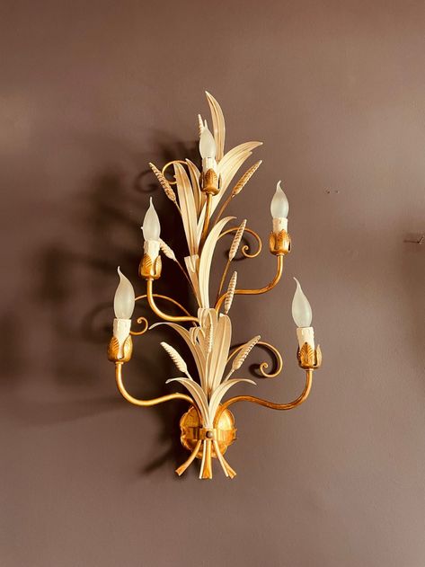 large Italian wall light by Masca, Italy - Decorative Collective Mid Century Lighting, Italian Lighting, Wall Lighting, Paper Folding, White Enamel, Italian Style, Wall Light, 20th Century, Screw