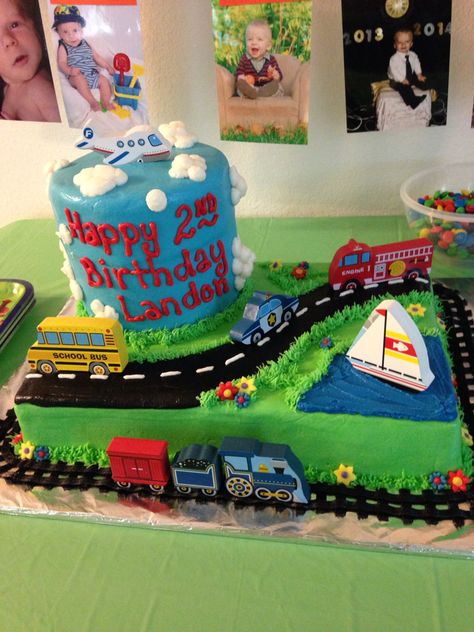 Cake Transport, Thomas Train Cake, Train Birthday Cake, Bolo Frozen, Transportation Birthday, Movie Cakes, Movie Birthday Party, Diy Birthday Cake, Train Cake