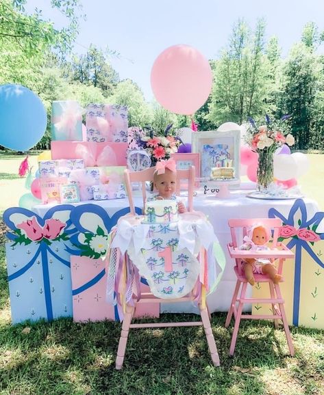 Sweet Caroline Birthday Theme, Ediag Birthday, Princess Birthday Party Decorations, Southern Baby, Girl Bday Party, First Birthday Party Decorations, First Birthday Themes