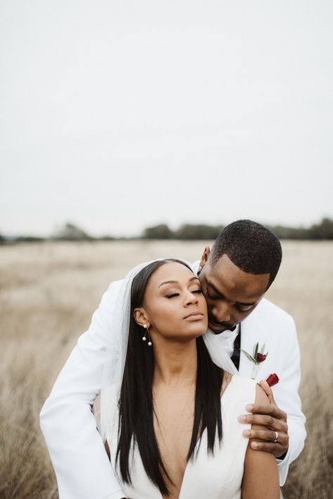 Wedding Hairstyles Sleek, Sleek Wedding Hair, Hair Style Bride, Wedding With Greenery, Hairstyles Sleek, Long Hair Wedding Hairstyles, Straight Natural Hair, Faux Hawk Braid, Sleek Wedding