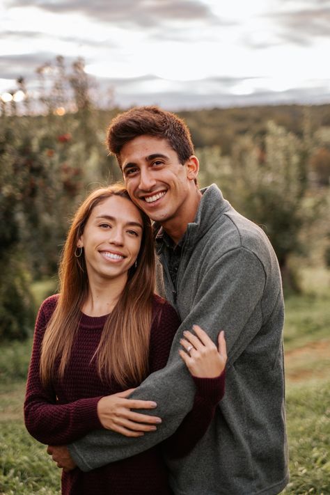 Couple Apple Orchard Pictures, Apple Orchard Couple Pictures, Orchard Engagement Photos, Apple Orchard Photoshoot, Apple Orchard Photography, Apple Orchard Pictures, Orchard Photoshoot, Orchard Photography, Fall Proposal