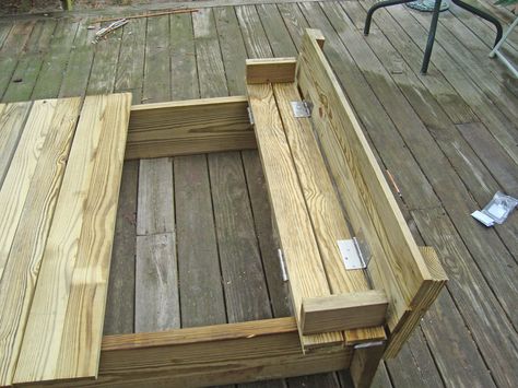 Sandbox with Built-In Seats Sandbox With Lid, Sandbox Plans, Build A Sandbox, Diy Sandbox, Cat Playground Outdoor, Kids Sandbox, Intarsia Wood Patterns, Backyard Playground, Woodworking Projects Plans