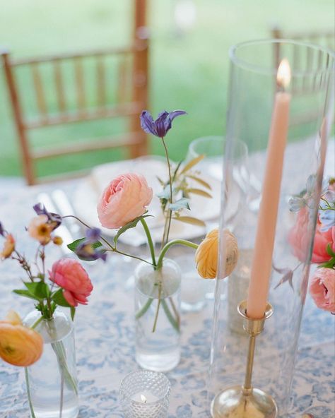 Bud Vases And Taper Candles, Wedding Bud Vases, Bud Vases Wedding, Taper Candles Wedding, Bud Vase Centerpiece, Candle Wedding Centerpieces, Gold Candle, Gold Candle Holders, Ocean House