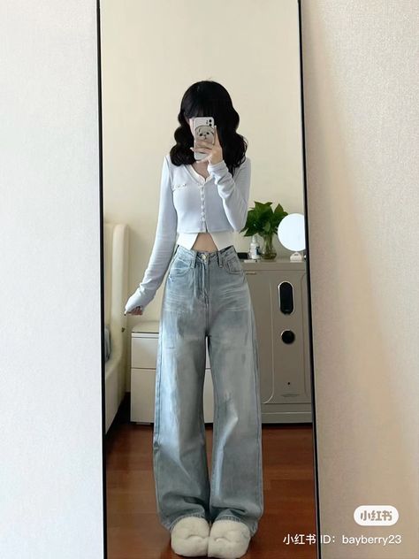 Korean Wide Jeans Outfit, Korean Bell Bottom Jeans Outfit, Denim Outfit Aesthetic Korean, Korean Fashion Flare Jeans, Acubi Fashion Yesstyle, Pick Your Outfit, Trending Streetwear, Peony Aesthetic, Street Outfits