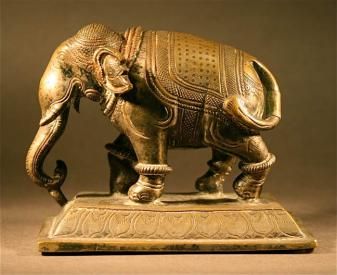 Antique Bronze Elephant from India Elephant India, Elephant Stuff, Antique Study, Large Floor Vase, Indian Antiques, Asian Sculptures, Elephant Illustration, Baby Elephants, Cool Clocks