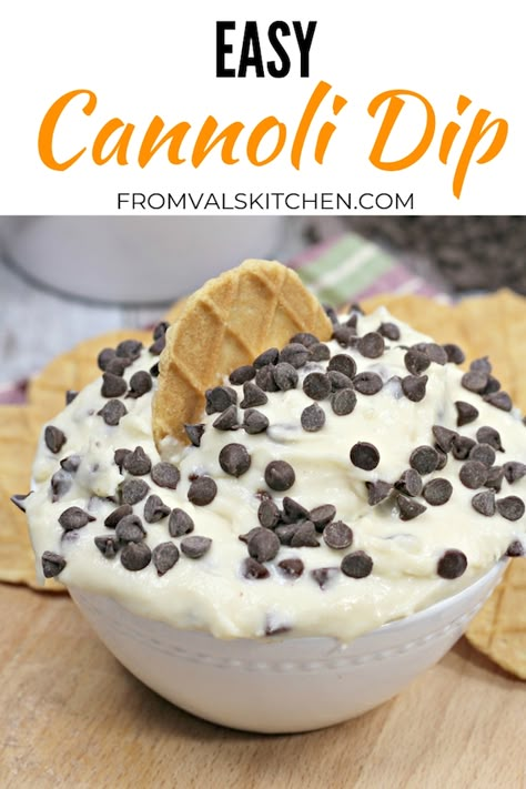 Cannoli Dip Recipe Easy, Cannoli Dip With Cream Cheese, Desert Pasta, Easy Cannoli Dip, Cannoli Recipes, Cannoli Dip Recipe, Easy Cannoli, Dessert Dip Recipes, Cannoli Dip