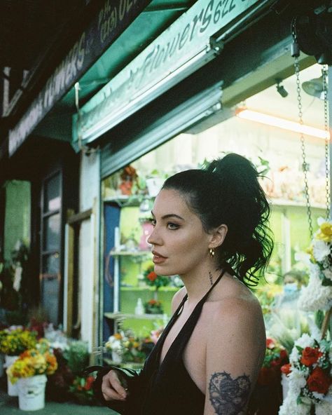 Bishop Briggs, Female Singers, Inspirational People, New Music, Aesthetic Pictures, Album Covers, Musician, Celebrities, Music