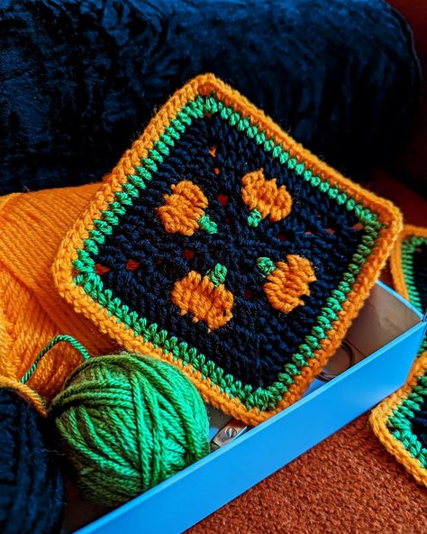 The Great Granny Pumpkin squares I made last year... Turned them into a 10 square bag and used it all season. 🎃🎃🎃 I'm sure I'm not alone in this, but I have purses that I think of as little time capsules. Meaning, I didn't clean them out when I moved into a different bag and then when I go through them again, it's like a little trip back in time 😂😂😂 Well, my bag is washed and hanging to dry. Almost ready for me to move into it for the next month and a half! These little pumpkin Granny Squares... Pumpkin Granny Square, Pumpkin Squares, When I Go, Almost Ready, My Bag, Granny Squares, Time Capsule, Square Bag, Back In Time