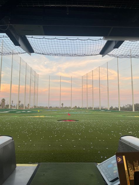 Top Golf Asthetic, Top Golf Aesthetic, Golf Motivation, Golfing Aesthetic, Golf Lifestyle, Golf Aesthetic, Cute Golf Outfit, Golf Girl, Golf Inspiration