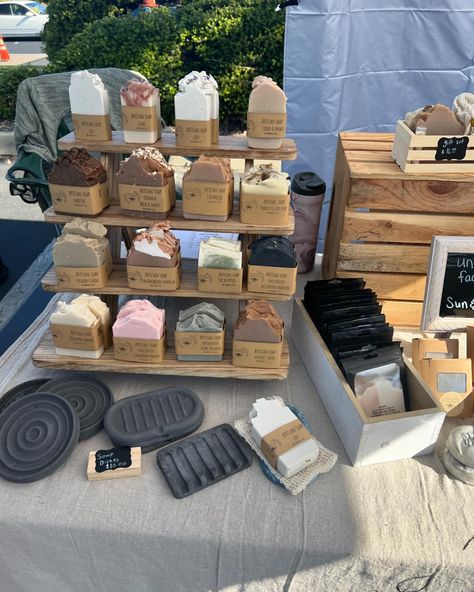 Mahany farmers market , 8-1:00 today! Roseville🌹 Farmers Market Set Up, Farmers Market Booth Display, Homestead Crafts, Cottagecore Life, Farmers Market Booth, Farmers Market Display, Market Booth, Market Stands, Market Displays