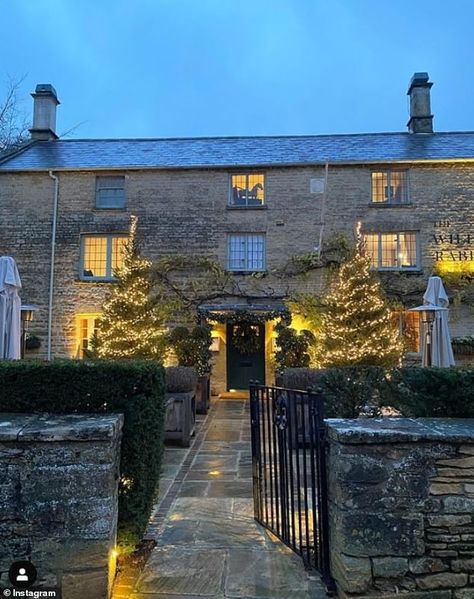 Socialites show off their VERY lavish Christmas decorations  | Daily Mail Online British Christmas Aesthetic, Cotswolds Christmas, English Country Christmas, English Cottage Christmas, Christmas In Scotland, British Aesthetic, British Christmas, London Country, English Christmas